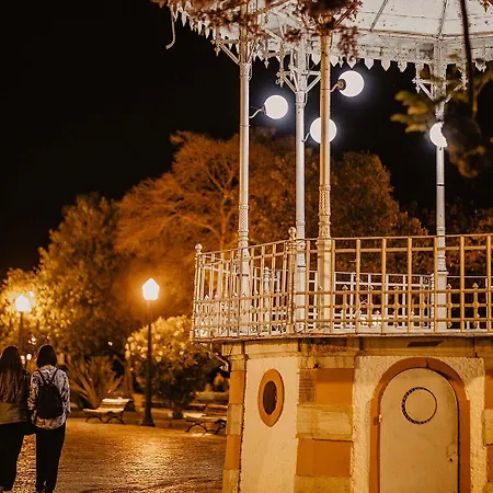 Pensionat Faro Guest House 3*