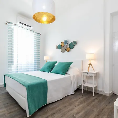Pensionat Faro Guest House 3*